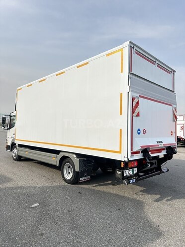 Mercedes Atego 818 2010, 312,000 km - 4.3 л - Bakı