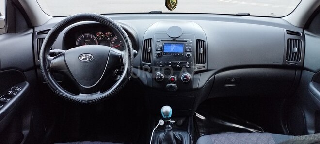 Hyundai i30 2009, 230,000 km - 1.4 l - Gəncə