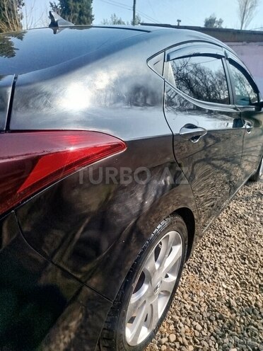 Hyundai Elantra 2011, 165,972 km - 1.8 l - Bakı