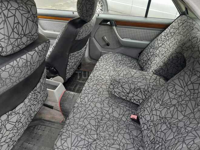 Mercedes E 220 d 1991, 490,000 km - 2.2 l - Bakı
