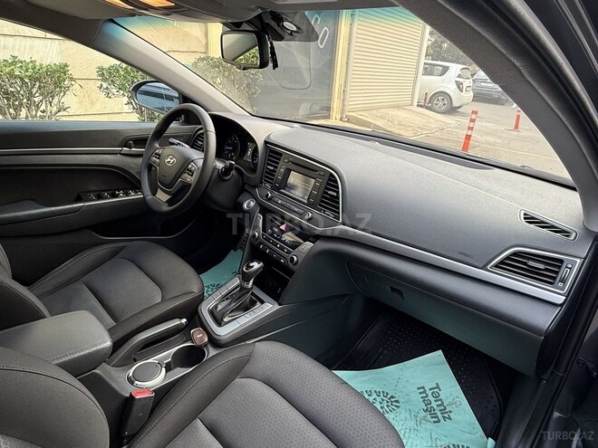 Hyundai Elantra 2017, 128,000 km - 2.0 l - Bakı