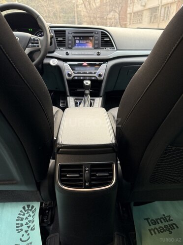 Hyundai Elantra 2017, 128,000 km - 2.0 l - Bakı