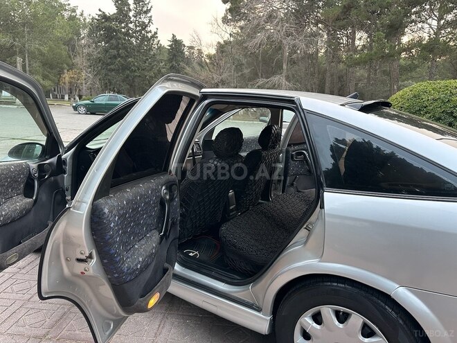 Opel Vectra 1996, 230,000 km - 2.0 l - Sumqayıt
