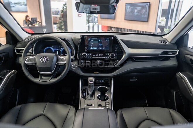 Toyota Highlander-13