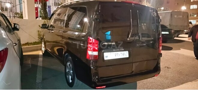 Mercedes  2017, 330,000 km - 2.0 l - Bakı