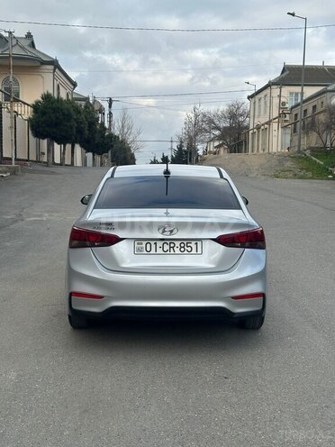 Hyundai Accent 2018, 157,716 km - 1.6 л - Bakı