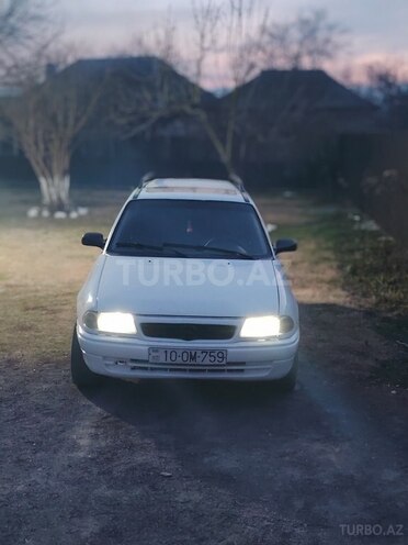 Opel Astra 1994, 250,000 km - 1.7 l - Zaqatala