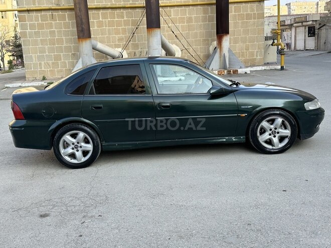 Opel Vectra 1999, 151,600 km - 2.0 l - Bakı