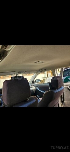Toyota Corolla 2005, 297,065 km - 1.4 l - Bakı
