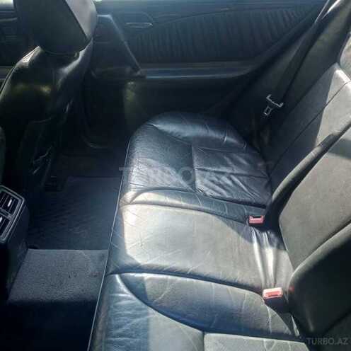 Mercedes E 290 1997, 323,545 km - 2.9 l - Bakı