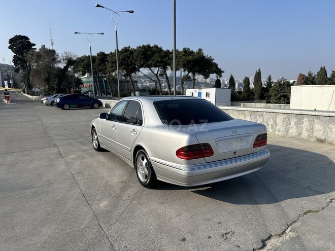 Mercedes E 220 d 2000, 270,000 km - 2.2 л - Bakı
