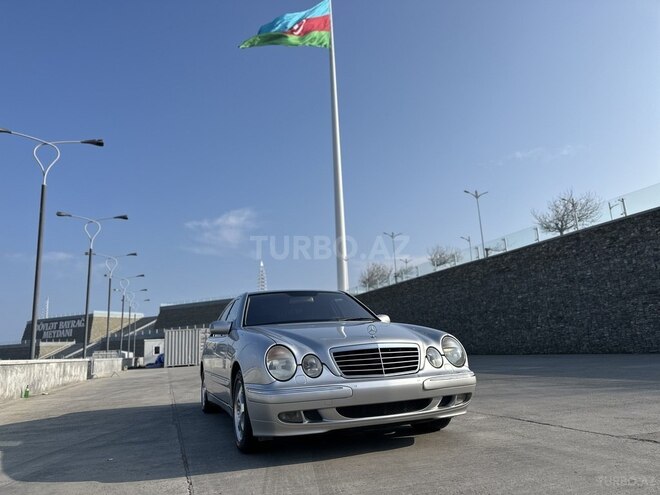 Mercedes E 220 d 2000, 270,000 km - 2.2 л - Bakı