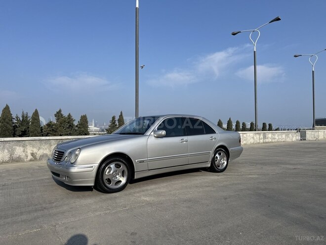 Mercedes E 220 d 2000, 270,000 km - 2.2 л - Bakı