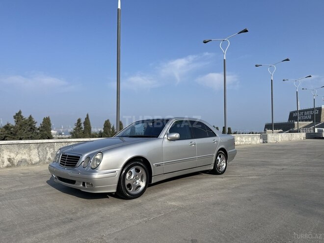 Mercedes E 220 d 2000, 270,000 km - 2.2 л - Bakı