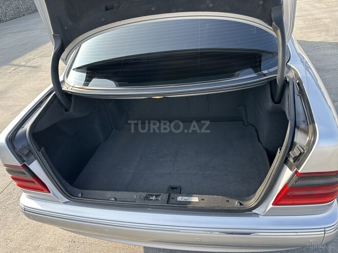 Mercedes E 220 d 2000, 270,000 km - 2.2 л - Bakı