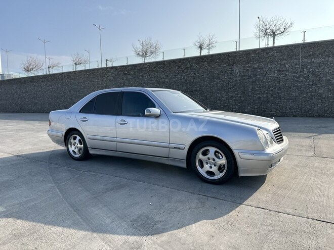 Mercedes E 220 d 2000, 270,000 km - 2.2 л - Bakı