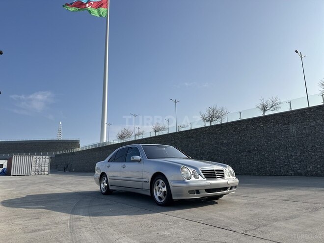 Mercedes E 220 d 2000, 270,000 km - 2.2 л - Bakı