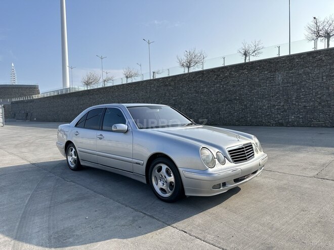Mercedes E 220 d 2000, 270,000 km - 2.2 л - Bakı