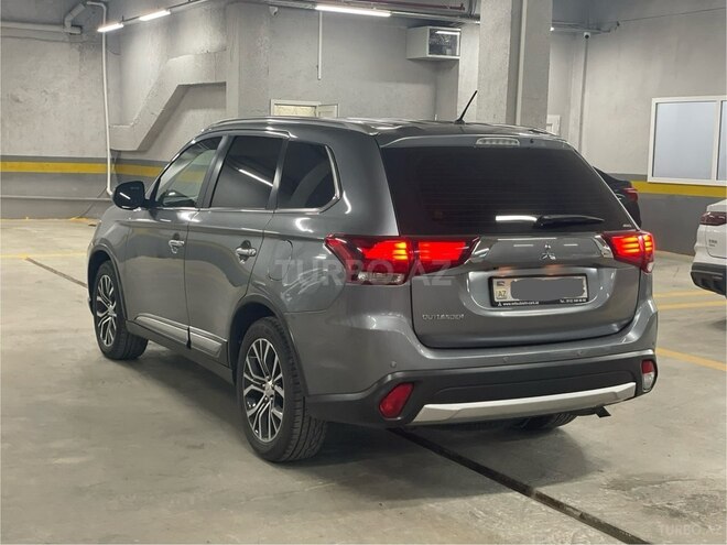 Mitsubishi Outlander 2016, 117,500 km - 2.4 l - Bakı