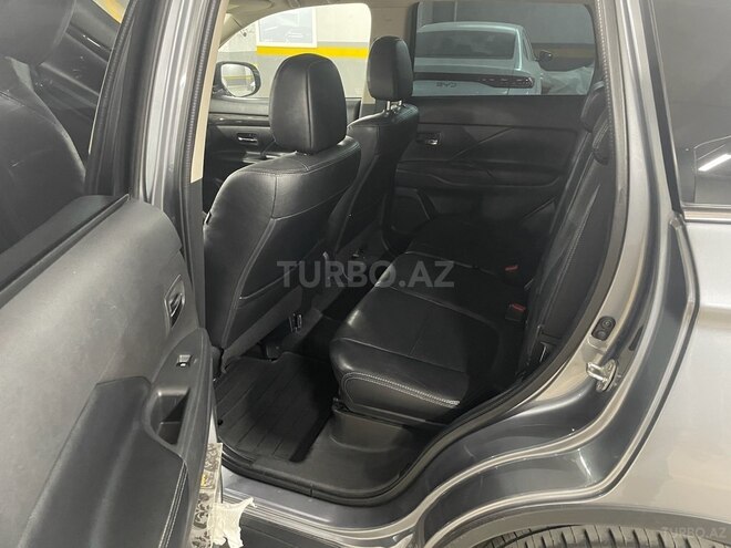 Mitsubishi Outlander 2016, 117,500 km - 2.4 l - Bakı
