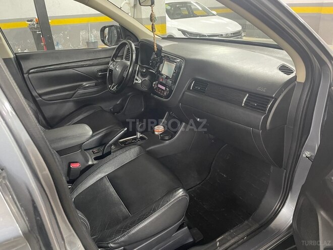 Mitsubishi Outlander 2016, 117,500 km - 2.4 l - Bakı