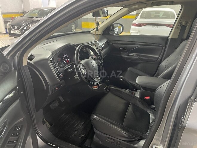 Mitsubishi Outlander 2016, 117,500 km - 2.4 l - Bakı