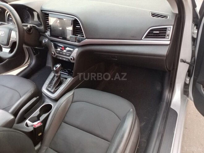 Hyundai Elantra 2015, 223,000 km - 1.6 л - Bakı