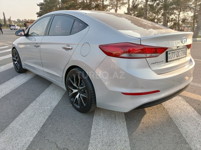 Hyundai Elantra 2015, 223,000 km - 1.6 л - Bakı