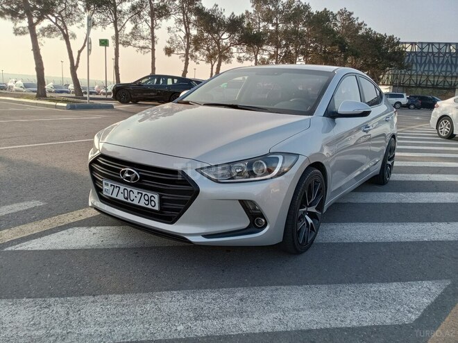 Hyundai Elantra 2015, 223,000 km - 1.6 л - Bakı