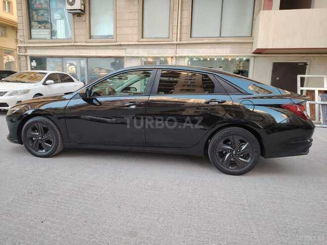 Hyundai Elantra-2