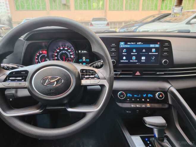 Hyundai Elantra-5