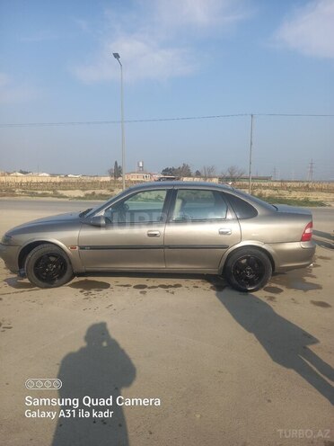 Opel Vectra 1996, 476,746 km - 1.8 l - Bakı