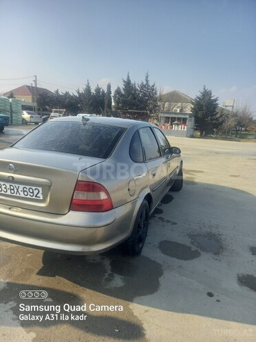 Opel Vectra 1996, 476,746 km - 1.8 l - Bakı