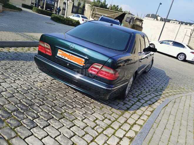 Mercedes E 270 2001, 250,000 km - 2.7 l - Bakı