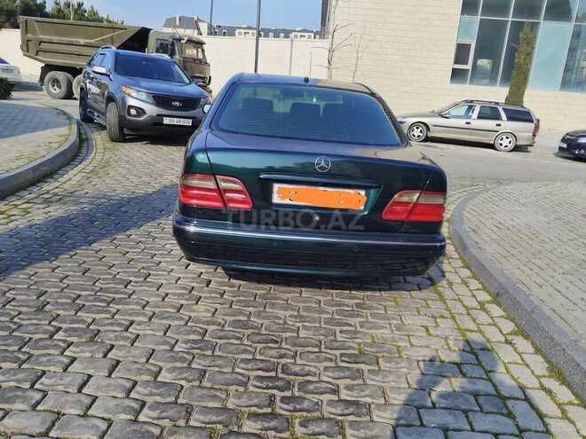 Mercedes E 270 2001, 250,000 km - 2.7 l - Bakı