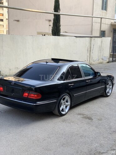 Mercedes E 280 2001, 235,107 km - 2.8 l - Bakı