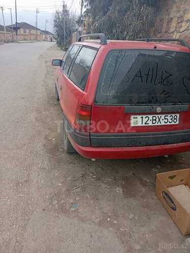 Opel Astra 1994, 300,000 km - 1.6 l - Siyəzən
