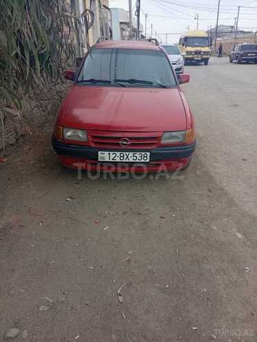 Opel Astra 1994, 300,000 km - 1.6 l - Siyəzən