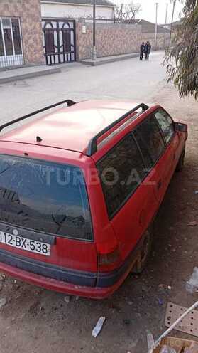 Opel Astra 1994, 300,000 km - 1.6 l - Siyəzən