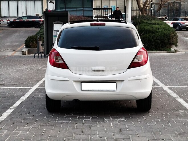 Opel Corsa 2013, 210,000 km - 1.4 л - Bakı
