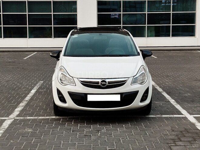 Opel Corsa 2013, 210,000 km - 1.4 л - Bakı