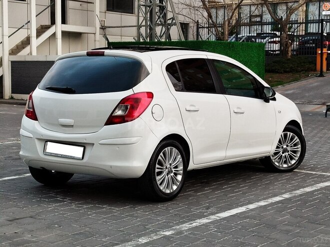 Opel Corsa 2013, 210,000 km - 1.4 л - Bakı