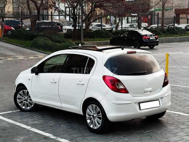 Opel Corsa 2013, 210,000 km - 1.4 л - Bakı