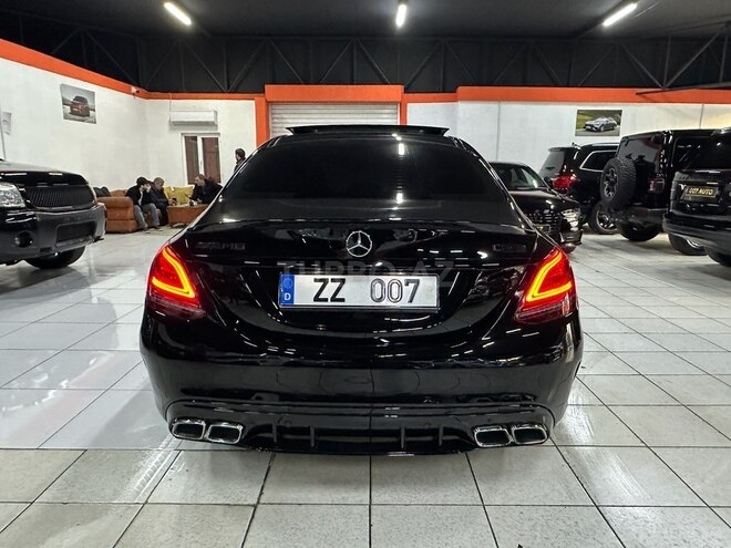 Mercedes C 300 4MATIC-6