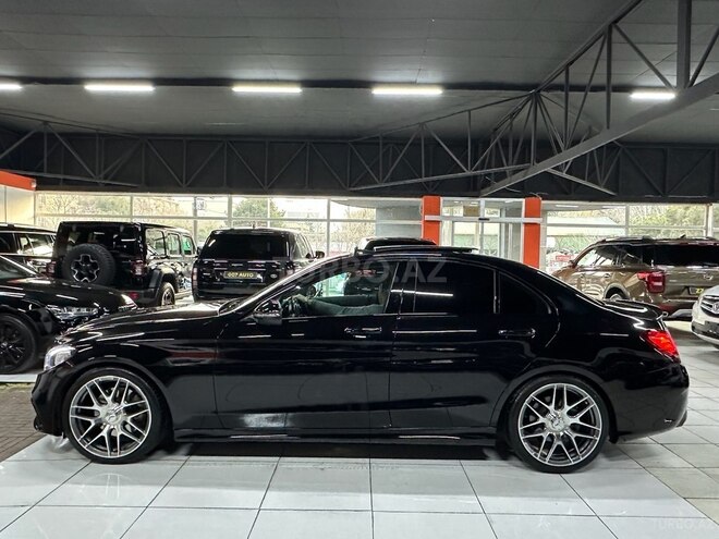 Mercedes C 300 4MATIC-11