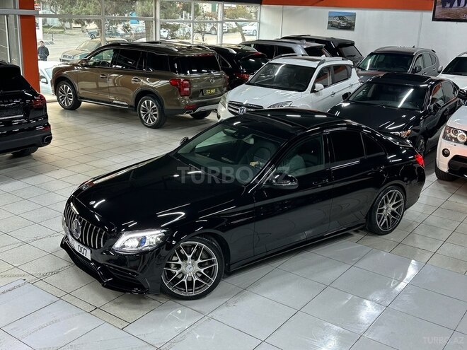 Mercedes C 300 4MATIC-10