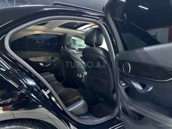 Mercedes C 300 4MATIC-16