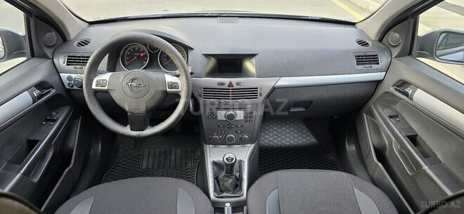 Opel Astra 2006, 240,000 km - 1.4 l - Bakı