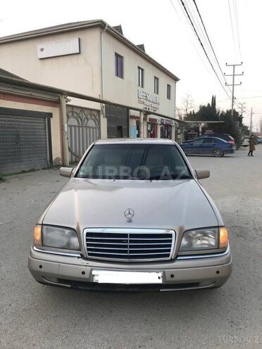 Mercedes C 220 1994, 302,000 km - 2.2 l - Bakı