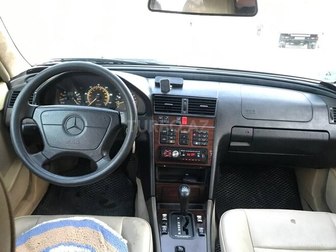 Mercedes C 220 1994, 302,000 km - 2.2 l - Bakı
